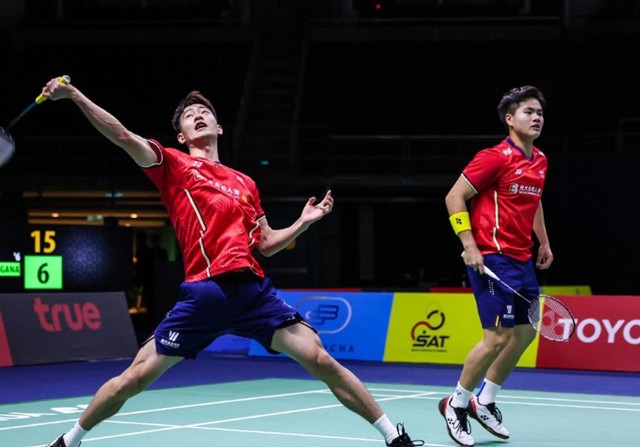 仅是两队在 仅是两队在